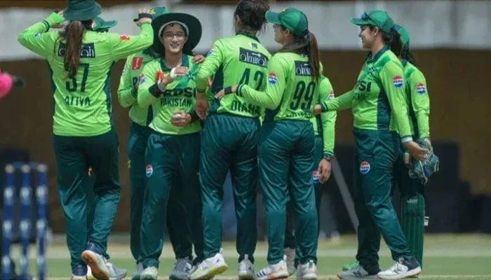 آئی سی سی ویمنز کرکٹ ورلڈ کپ کوالیفائر ٹیم آف دی ٹورنامنٹ کا اعلان کردیا ہے