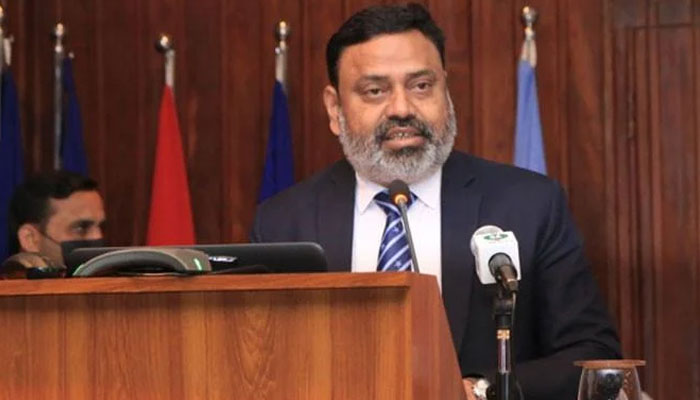 پی ایچ ڈی، ایم فل کرنے والے طلبہ، طالبات