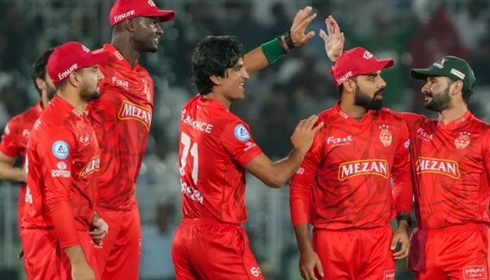 پانچ فتوحات پھر مسلسل تین ناکامیاں، اسلام آباد کو  ٹریک پر آنے کے لیے فتح کے فارمولا کی تلاش