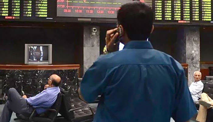 اسٹاک مارکیٹ، ملاجلا رجحان، 12 شرح سود میں کمی کے باوجود 1510 پوائنٹس کی کمی
