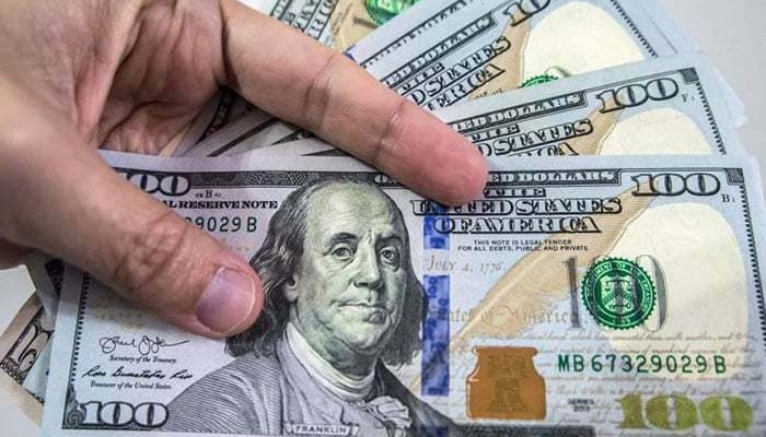 کرنسی مارکیٹ، ڈالر کی قیمت بڑھ گئی