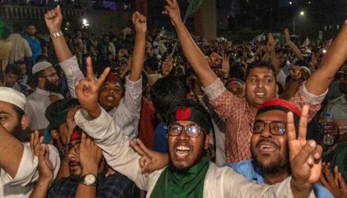 بنگلہ دیش میں مظاہروں کے بعد عوامی لیگ پر پابندی عائد