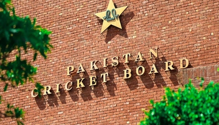 خطیر تنخواہیں بھاری اخراجات، چیمپئنز کپ اور مینٹورز پروگرام سے بورڈ مایوس، ختم کرنے کا فیصلہ