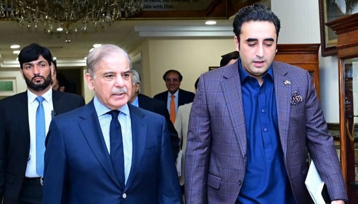 وزیرِ اعظم نے بھارتی پراپیگنڈہ بے نقاب کرنے کیلئے تشکیل کردہ وفد کی قیادت بلاول کو سونپ دی
