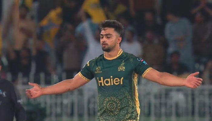 زلمی کے احمد دانیال کے نام مہنگی ترین بولنگ کا ریکارڈ