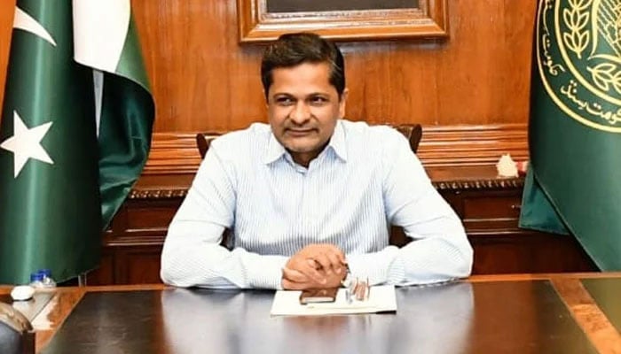 شوگر مافیا کے خلاف سخت کریک ڈاؤن کیا جائے، کمشنر کراچی
