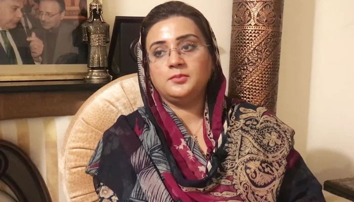 عمران ’’سچ بلوانے والی مشین ‘‘ سے چھپ رہے ہیں، عظمیٰ بخاری