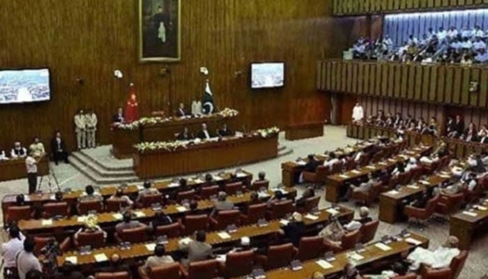 سینیٹ، وقفہ سوالات کی منسوخی کیخلاف حکومتی، اتحادی اور اپوزیشن ارکان یک زبان