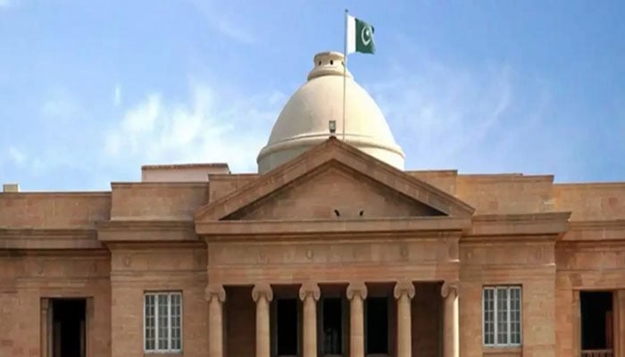 چیف جسٹس سندھ ہائی کورٹ نے صوبے میں زیر التواء مقدمات کی تفصیلات طلب کر لیں