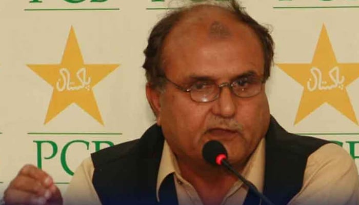 اقبال قاسم کی اہلیہ کی تدفین، عطاء تارڑ سمیت اہم شخصیات کی شرکت