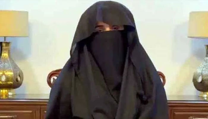 توشہ خانہ ٹو کیس، بشریٰ بی بی کا احتجاجاً کمرہ عدالت آنے سے انکار، جج برہم