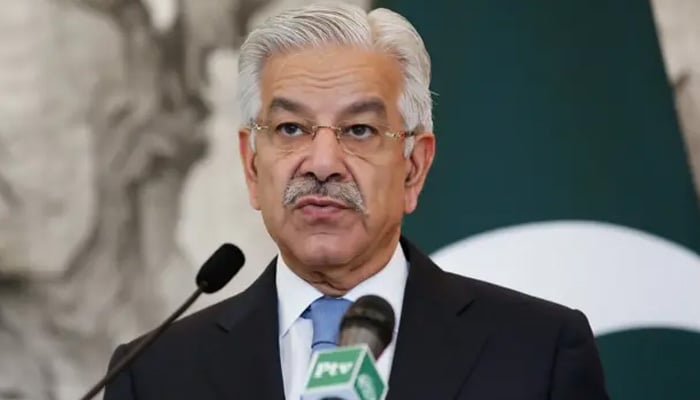 فوج کو پیسوں کی ضرورت، دفاعی بجٹ میں اضافہ ہونا چاہئے، وزیر دفاع