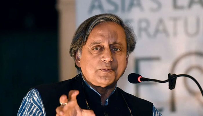 دہشت گردی کیخلاف کارروائی ہو تو پاکستان سے بات ہوسکتی ہے، ششی تھرور