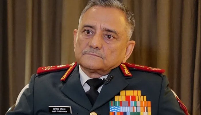 پاکستان سے شکست، بھارتی چیفس آف ڈیفنس اسٹاف عوام کو کرکٹ کی مثالوں سے تسلیاں دینے لگے