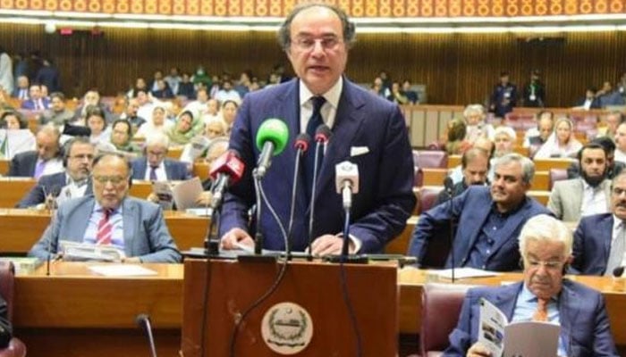 وفاقی بجٹ آج، حجم 17600 ارب روپے، تنخواہوں اور پنشن میں اضافہ متوقع
