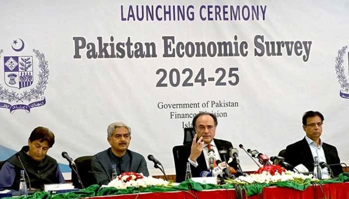 پاکستان کا قرضہ 6.7 فیصد بڑھ کر 760 کھرب روپے سے متجاوز