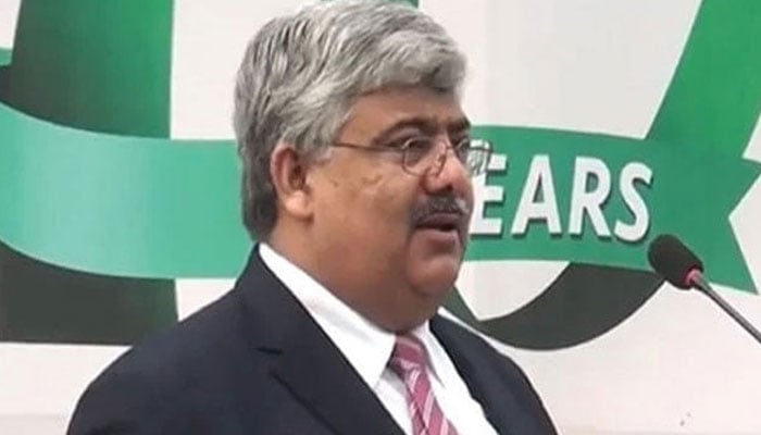 اگلے مالی سال ٹیکس شارٹ فال کا سامنا نہیں ہوگا، راشد لنگڑیال