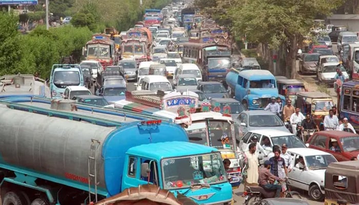 ٹریفک نظام کو بہتر بنانے کیلئے مختلف شعبوں کے اسٹیک ہولڈرز کیجانب سے تجاویز