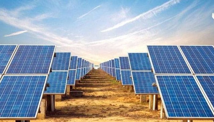 شمسی آلات پر 18 فیصد جی ایس ٹی، حکومت 20 ارب کمائے گی