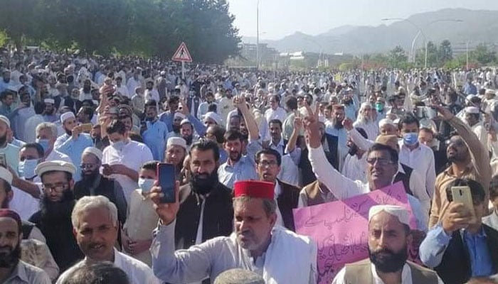 کم از کم اجرت 50 ہزار مقرر، پنشن میں 10 فیصد اضافہ کیا جائے، اگیگا
