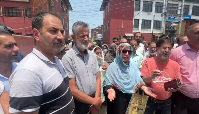 بھارت نے مقبوضہ کشمیر کے طلبہ کو ایران میں بے یار و مددگار چھوڑ دیا