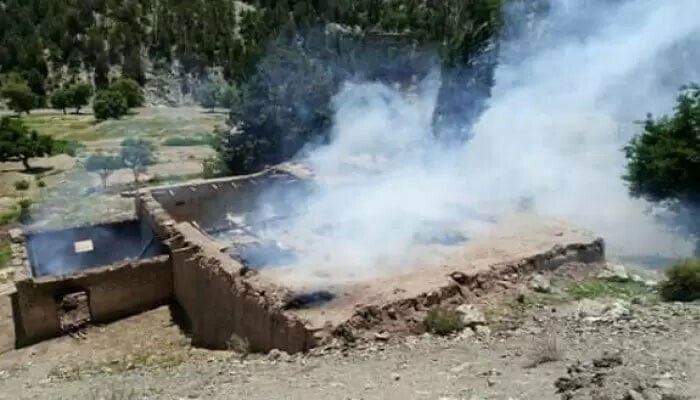 وسطی کرم میں نامعلوم سمت سے  فائر بارودی گولے سے 4 افراد جاں بحق