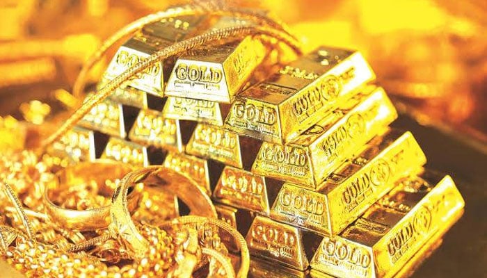 گولڈ مارکیٹ: سونا فی تولہ 300 روپے سستا