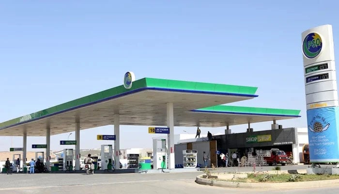 تیل کمپنیز نے یومیہ فروخت سے زائد پیٹرول دینے پر پابندی لگادی