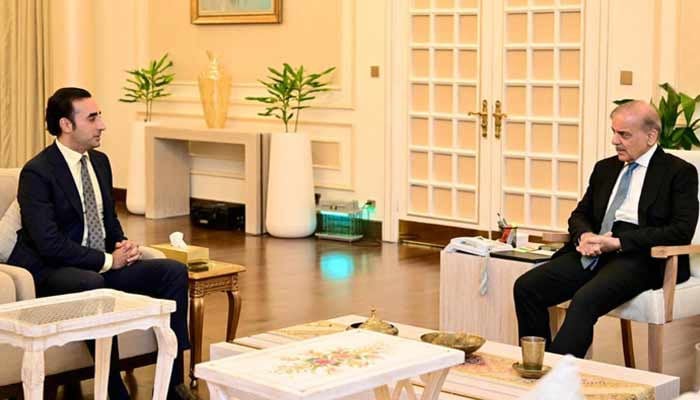 بلاول بھٹو کی وزیراعظم ہاؤس آمد، شہباز شریف نے سفارتی وفد کوعشائیہ دیا