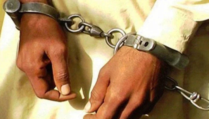 قتل اور بھتہ خوری میں ملوث سیاسی جماعت کا ٹارگٹ کلر و بھتہ خور گرفتار