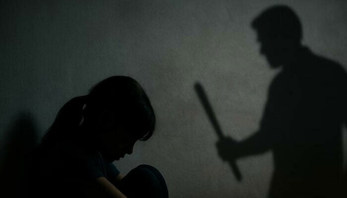 امتحان میں نمبر کم کیوں آئے؟ باپ نے سگی بیٹی کو مار ڈالا