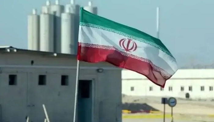 امریکہ نے ایران کی جوہری پروگرام میں کیسے مدد کی؟