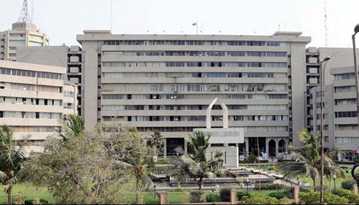 کے ڈی اے میں ترقیاتی امور ٹھپ، محکموں میں فائلوں کے ڈھیر لگ گئے