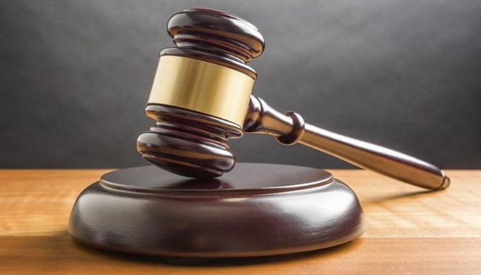 چیئرمین اور ڈپٹی سیکریٹری تعلیمی بورڈ حیدرآباد کو توہین عدالت کے نوٹس