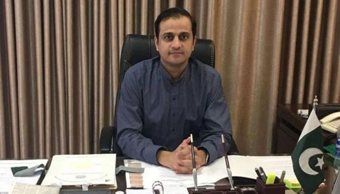 سڑکوں کی مرمت و بحالی میں تاخیر، میئر کراچی کا وزیر بلدیات کو خط