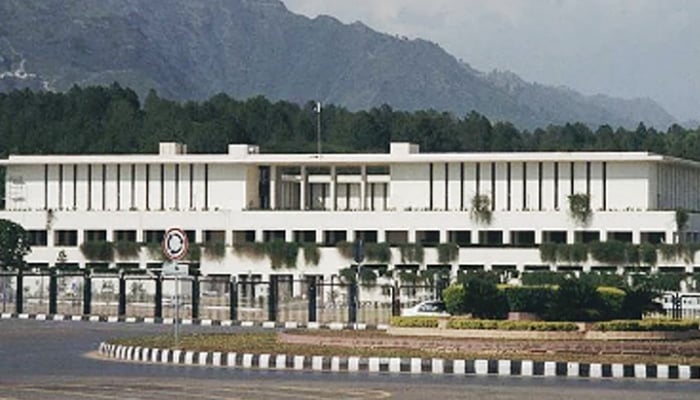 گریڈ 21 میں ترقی کیلئے لازمی تربیتی کورس NMC کی نامزدگیاں تبدیل