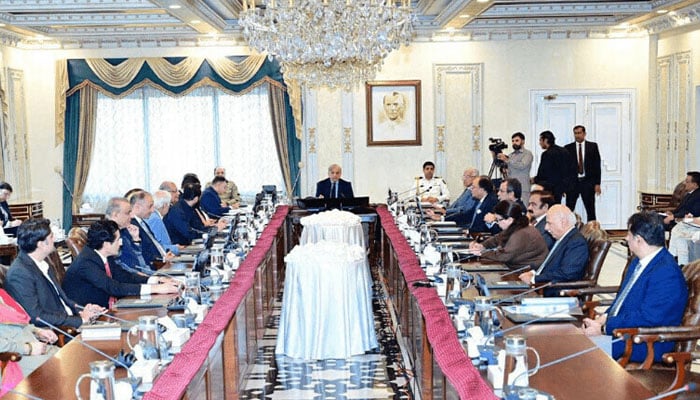 کفایت شعاری اقدامات جاری رہیں گے، 3 سال سے خالی سرکاری اسامیاں ختم، نئی کی تخلیق پر پابندی، پنشن میں 7 فیصد اضافہ، نوٹیفکیشن جاری