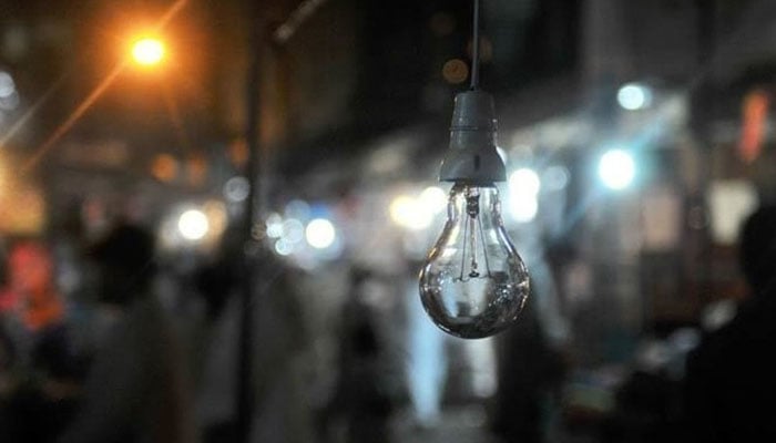 شہر کے کئی علاقوں میں بجلی کی فراہمی مستقل متاثر رہنے لگی، شہری بے بس