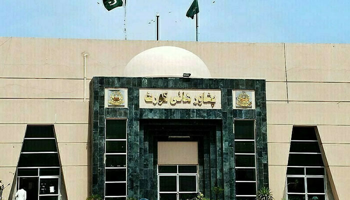 پشاور ہائیکورٹ، KP اسمبلی میں مخصوص نشستوں کی تقسیم کا الیکشن کمیشن کا اعلامیہ کالعدم قرار، حلف سے روک دیا