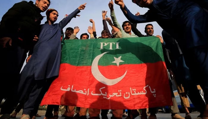 اسلام آباد: PTI کارکنوں کو گرفتاریوں سے بچانے کیلئے وکلاء کی نئی حکمت عملی