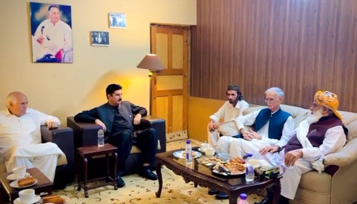 خیبرپختونخوا، سیاسی تبدیلی کیلئے اپوزیشن کی مشاورت حتمی مرحلے میں داخل