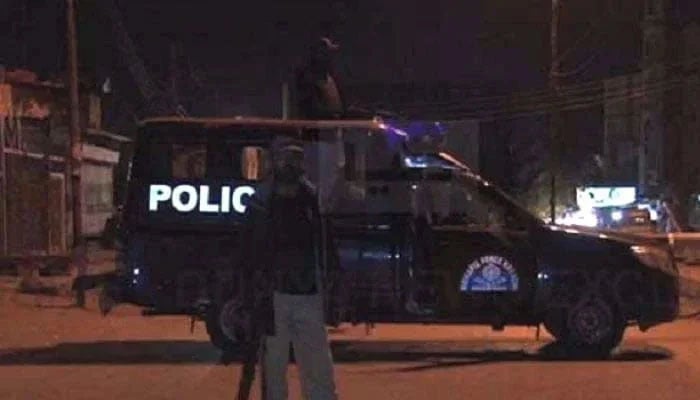 مبینہ پولیس مقابلے، ایک ڈاکو ہلاک، زخمی سمیت 8 ملزمان گرفتار