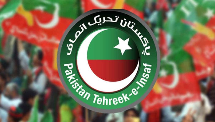 کے پی، پی ٹی آئی کی حکومت ہٹانے کی حکمت عملی فائدہ مند نہیں، تجزیہ کار