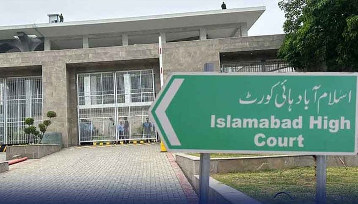 اسلام آباد ہائیکورٹ، افغان شہریوں کے انخلاء پر حکم امتناع کی استدعا مسترد
