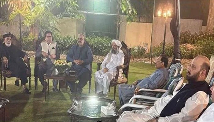 سینیٹ انتخابات، خیبرپختونخوا حکومت اور اپوزیشن میں 5\6 فارمولے پر اتفاق