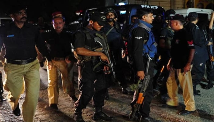 ہنگو آپریشن، 9 خارجی ہلاک، فائرنگ کے تبادلے میں 3 پولیس افسران زخمی