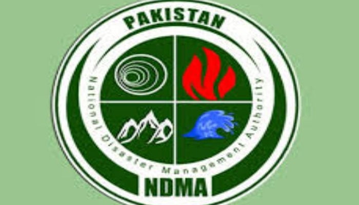 بابوسرٹاپ، سیلاب میں بہنے والے 15 سیاحوں کی تلاش جاری، مجموعی اموات 245 ہوگئیں، NDMA
