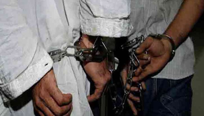 حیدری مارکیٹ، مبینہ مقابلہ کے بعد ایک زخمی سمیت 2 ملزمان گرفتار