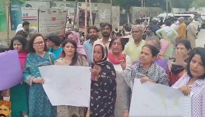 ویمن ایکشن فورم اور عورت مارچ کا شانتی کے قتل کے خلاف احتجاج