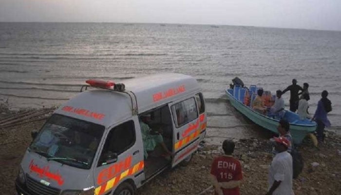 دو دریا پر ڈوبنے والے 2 بچوں کی لاشیں سمندر سے نکال لی گئیں